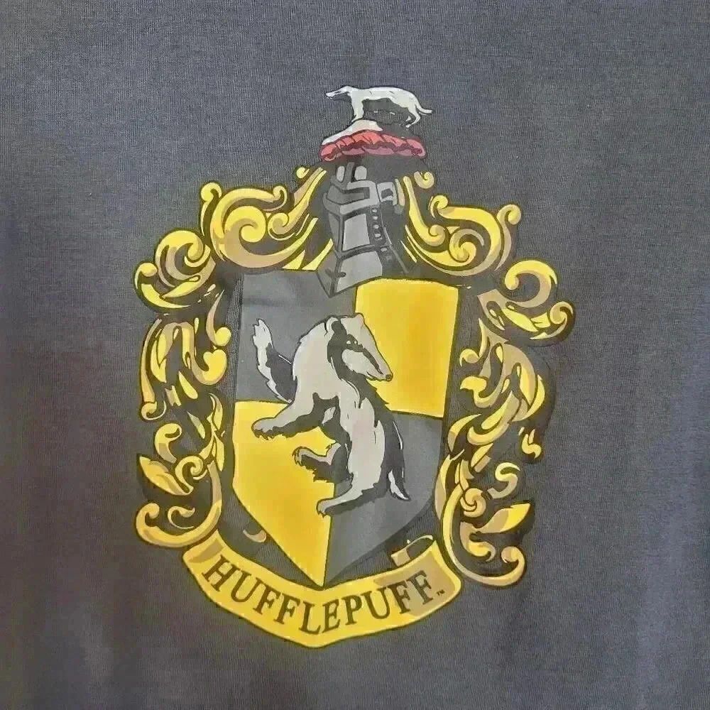 Harry Potter Unisex Adult Dark Navy Poly Hufflepuff V-Neck Short Sleeve T-Shirt - Picture 3 of 6